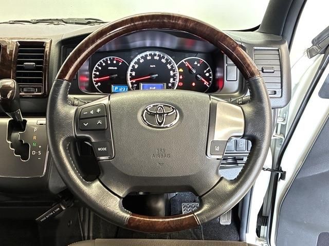 TOYOTA HIACE VAN 2WD 2019 Image 31