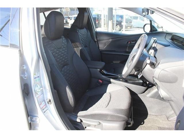 TOYOTA PRIUS PHV 2017 Image 31