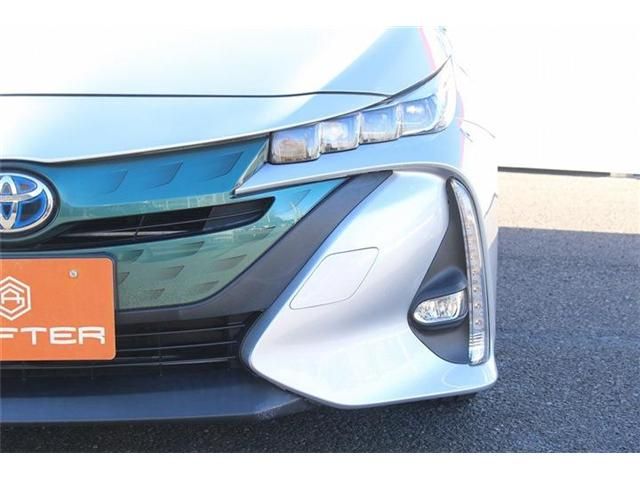 TOYOTA PRIUS PHV 2017 Image 31