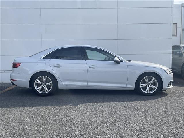 AUDI A4 2016 Image 31
