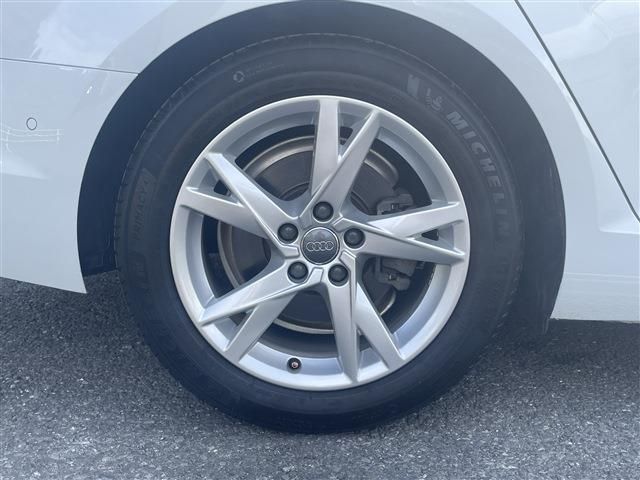 AUDI A4 2016 Image 31