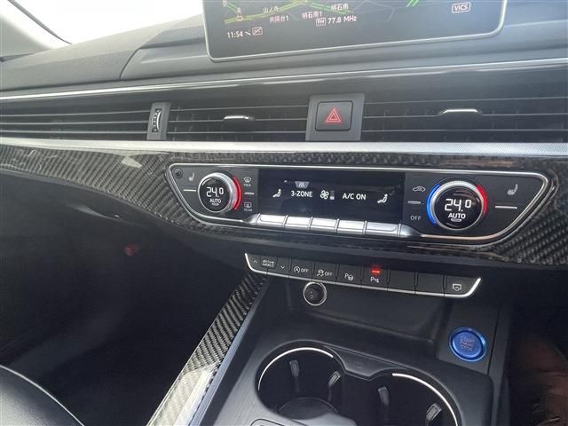 AUDI A4 2016 Image 31