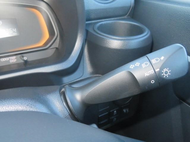 DAIHATSU MIRA E:S 2023 Image 31