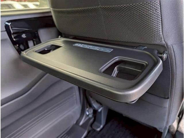 HONDA N BOX CUSTOM 2023 Image 31