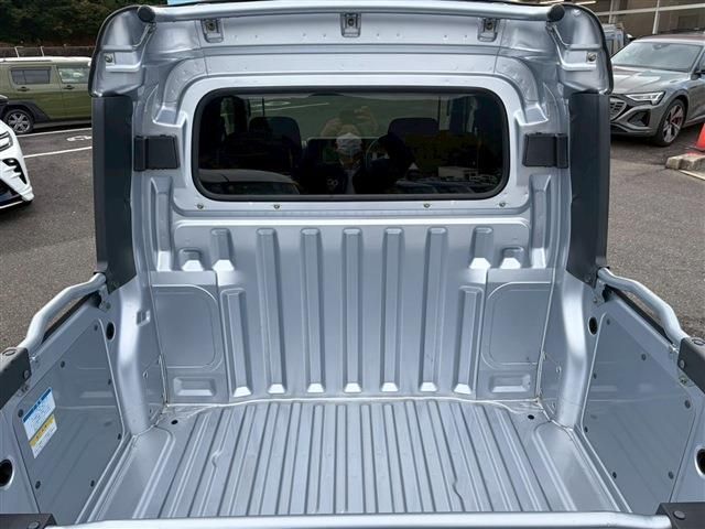 DAIHATSU HIJET DECKVAN 2019 Image 31