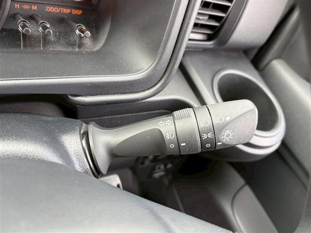 DAIHATSU HIJET DECKVAN 2019 Image 31