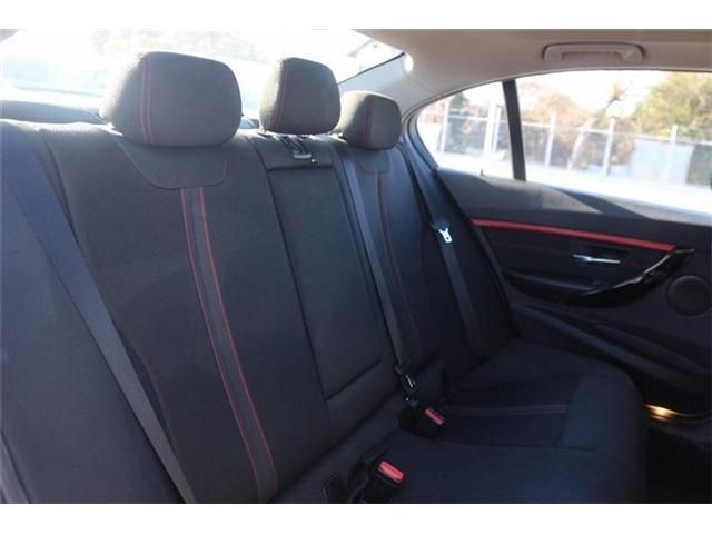 BMW 3SERIES SEDAN 2017 Image 31