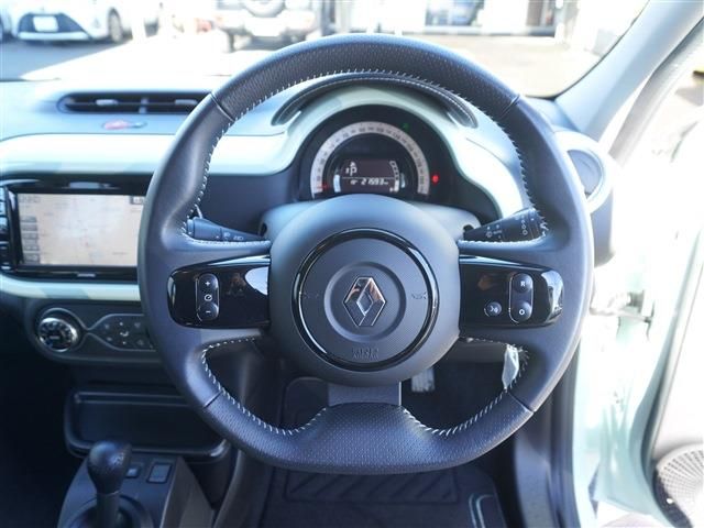 RENAULT TWINGO 2019 Image 31