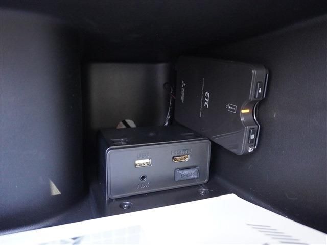 RENAULT TWINGO 2019 Image 31