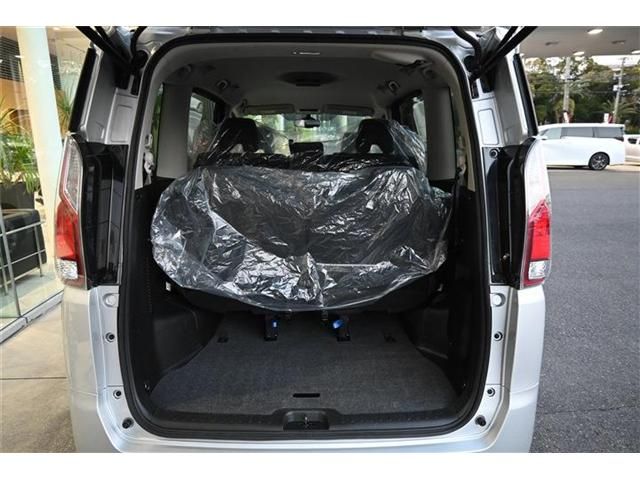 NISSAN SERENA  WG 2018 Image 31