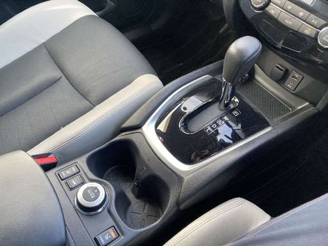 NISSAN X-TRAIL HYBRID 4WD 2016 Image 31