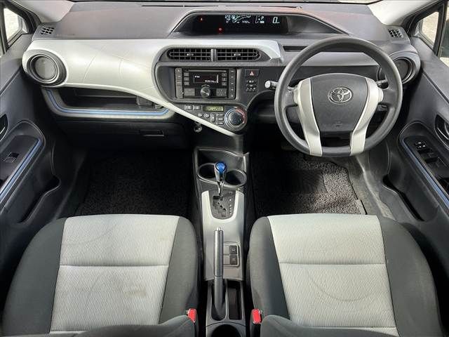 TOYOTA AQUA 2015 Image 31