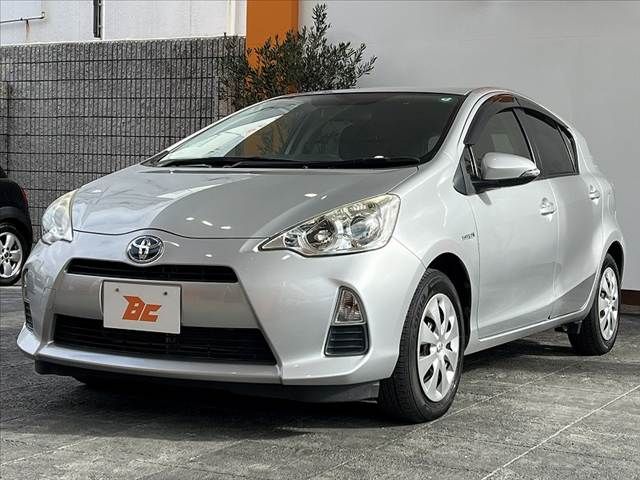 TOYOTA AQUA 2015 Image 31