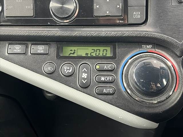 TOYOTA AQUA 2015 Image 31