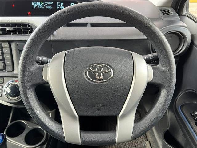 TOYOTA AQUA 2015 Image 31