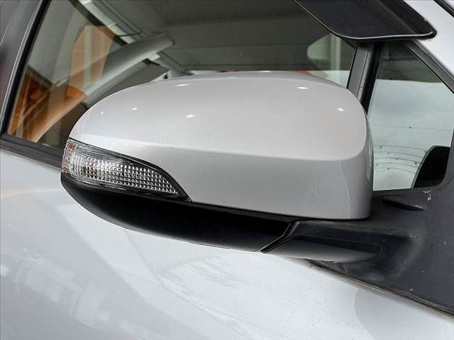 TOYOTA AQUA 2015 Image 31