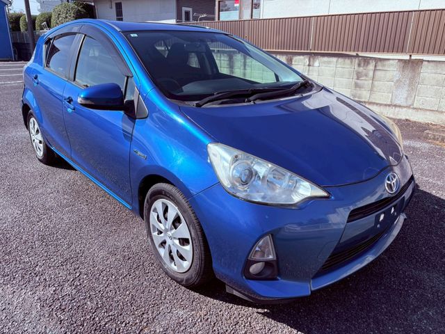 TOYOTA AQUA 2013 Image 31