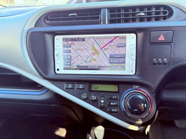 TOYOTA AQUA 2013 Image 31