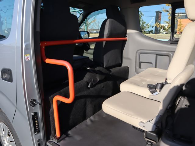 NISSAN NV350 CARAVAN 2019 Image 31