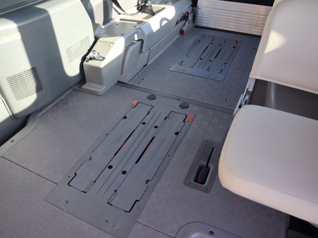 NISSAN NV350 CARAVAN 2019 Image 31