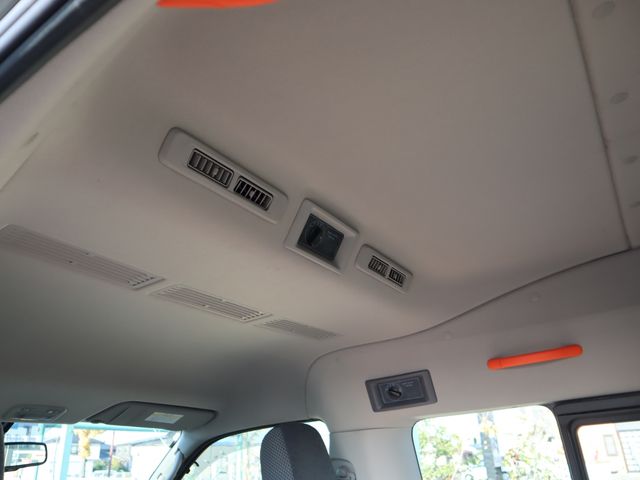 NISSAN NV350 CARAVAN 2019 Image 31