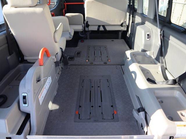 NISSAN NV350 CARAVAN 2019 Image 31