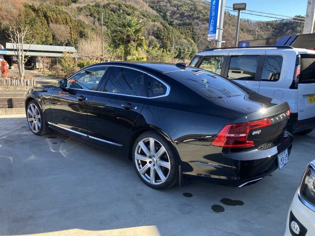 VOLVO S90 2017 Image 31