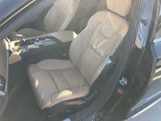 VOLVO S90 2017 Image 31