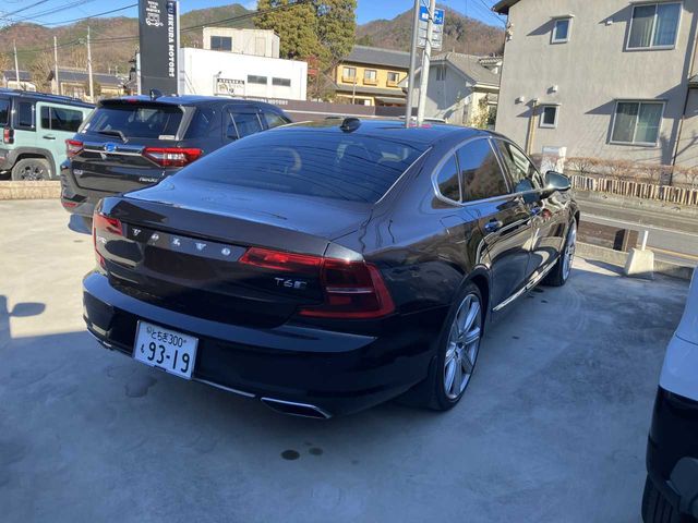 VOLVO S90 2017 Image 31