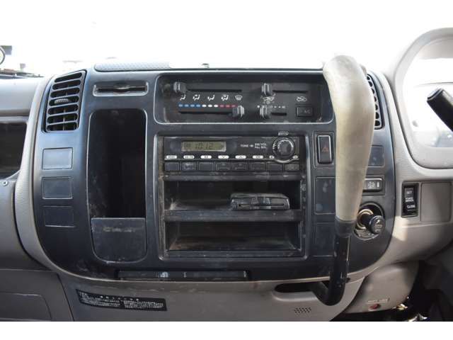 HINO DUTRO 2008 Image 31