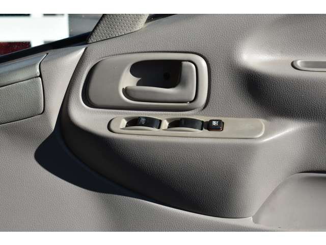 HINO DUTRO 2008 Image 31