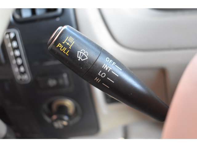 HINO DUTRO 2008 Image 31