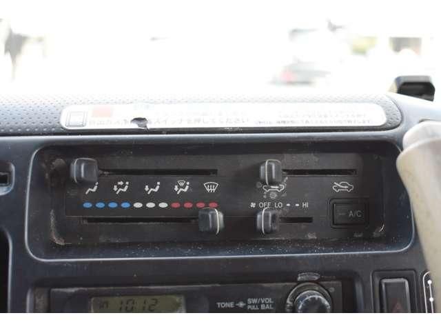 HINO DUTRO 2008 Image 31