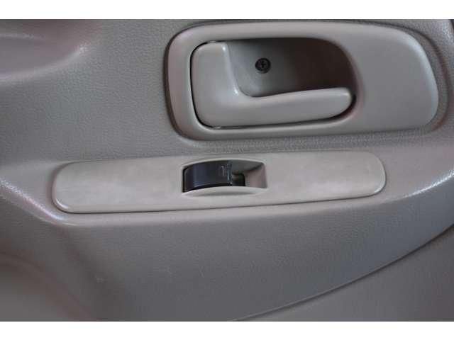 HINO DUTRO 2008 Image 31