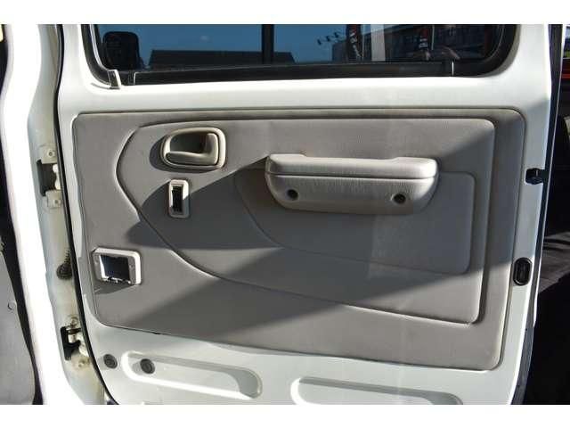 HINO DUTRO 2008 Image 31