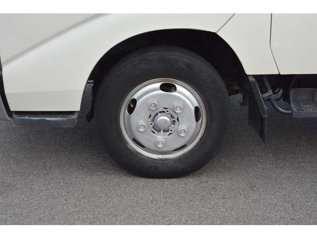 HINO DUTRO 2008 Image 31