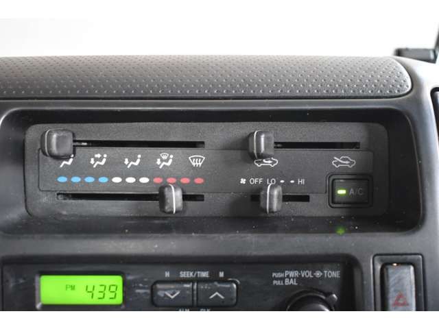 TOYOTA DYNA 2005 Image 31