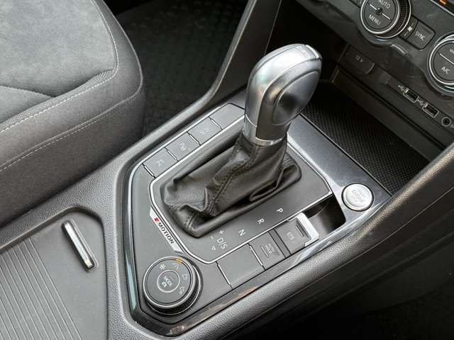 VOLKSWAGEN TIGUAN 2018 Image 31