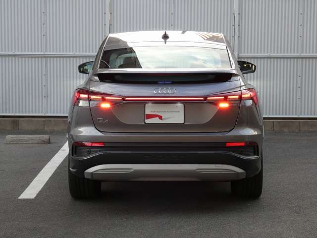 AUDI Q4 E-TRON SPORT 2023 Image 31