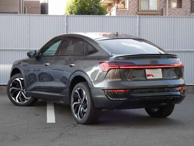 AUDI Q8 E-TRON 2024 Image 31