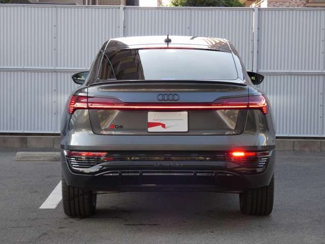 AUDI Q8 E-TRON 2024 Image 31