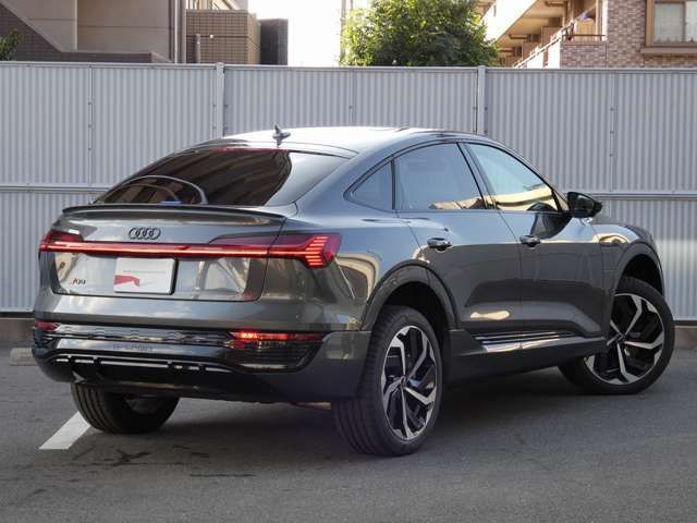 AUDI Q8 E-TRON 2024 Image 31