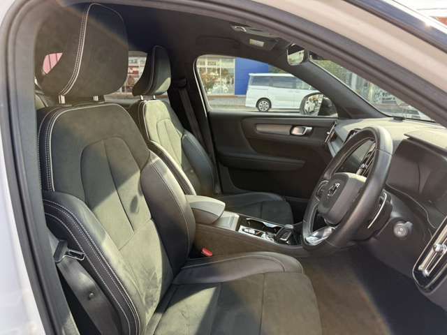 VOLVO XC40 2019 Image 31