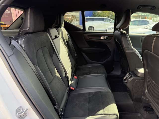 VOLVO XC40 2019 Image 31