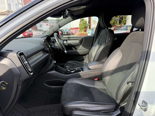 VOLVO XC40 2019 Image 31