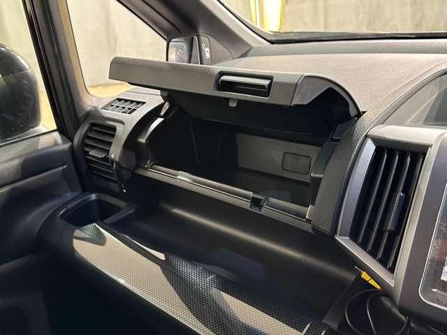 HONDA STEPWAGON SPADA 2010 Image 31