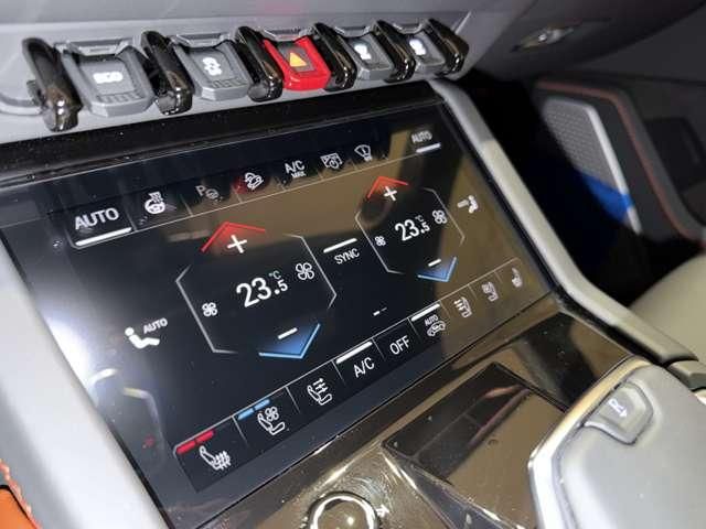 LAMBORGHINI URUS 2025 Image 31