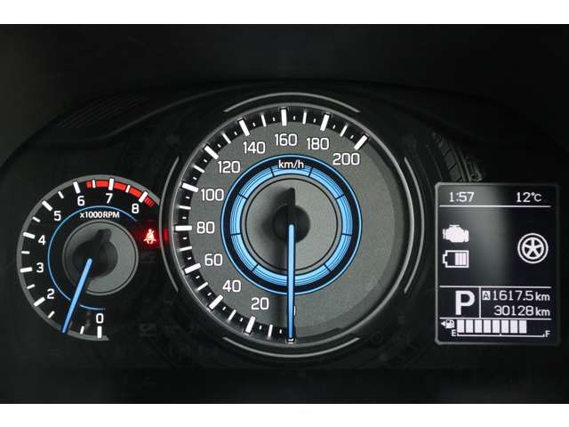 SUZUKI XBEE 4WD 2018 Image 31