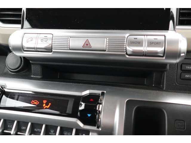 SUZUKI XBEE 4WD 2018 Image 31