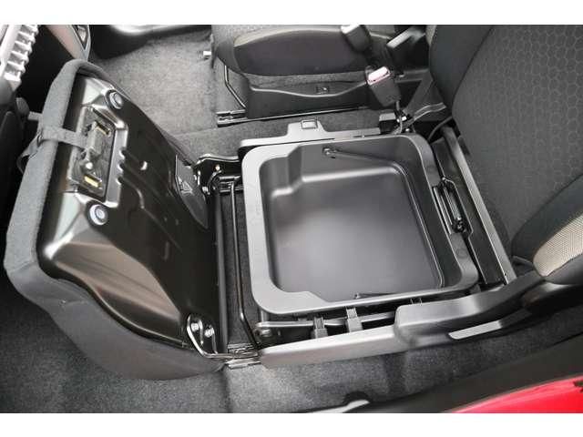 SUZUKI XBEE 4WD 2018 Image 31